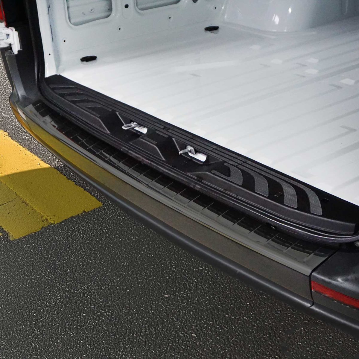 Mercedes Sprinter W907 Rear Bumper Sill Cover - Omac - S.Steel - Gloss Dark - 2018 Mercedes Sprinter W907 Rear Bumper Sill Cover - Omac - S.Steel - Gloss Dark - 2018